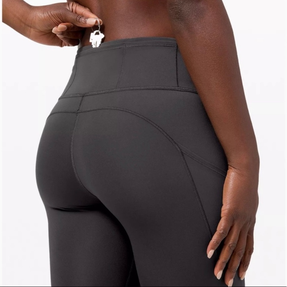 Fast and Free Cropped Lululemon Pants - Picture 5 of 7
